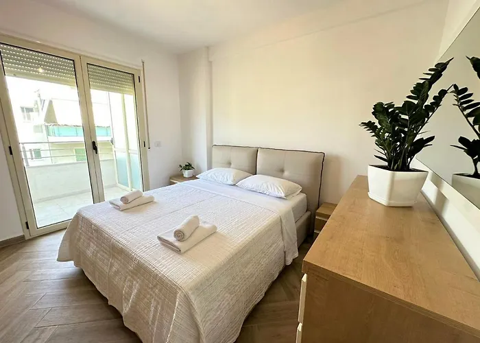 Trea - Despacito Aulona Park Apartament *