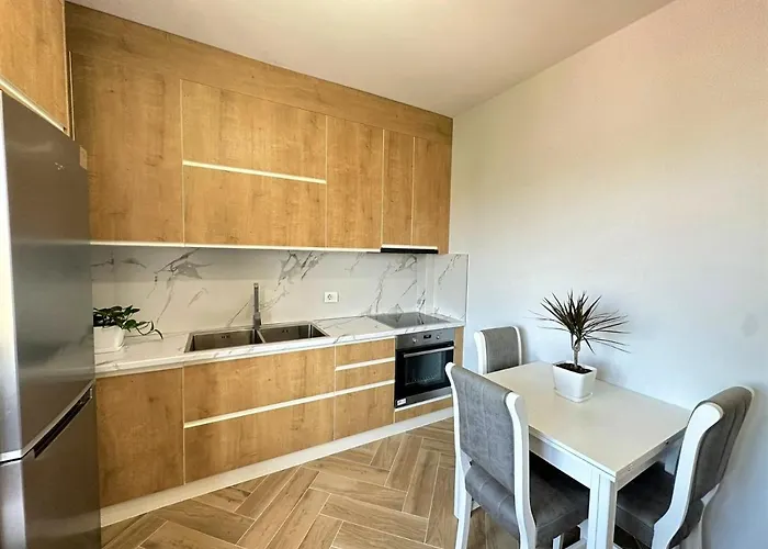 Trea - Despacito Aulona Park Apartament *